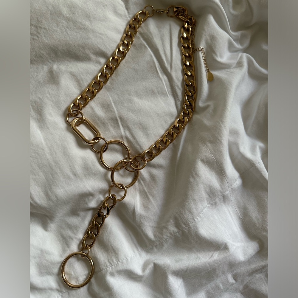 REVOLVE CHAIN NECKLACE